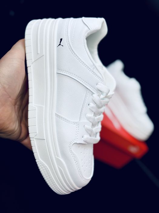 Кожаные кроссовки Пума белые женские / кросівки білі Puma жіночі