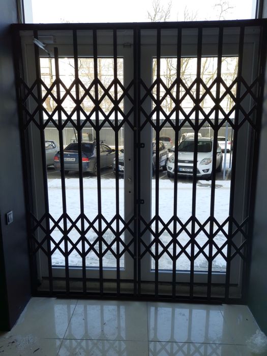 Виготовлення розсувних грат, решіток на Ваші вікна та двері