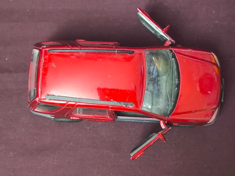 Машинка Mercedes-Benz M-Class 1:32 Welly