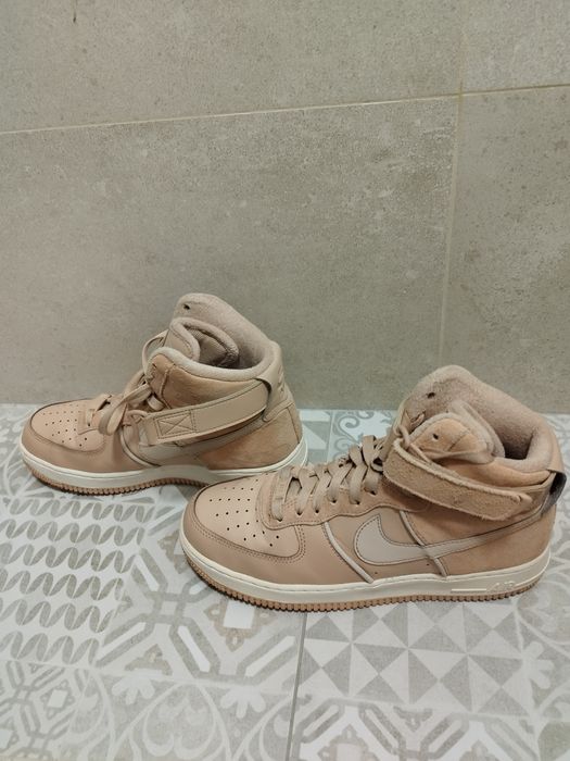 Nike air air fotce 1 za kostkę w kolorze beżowym