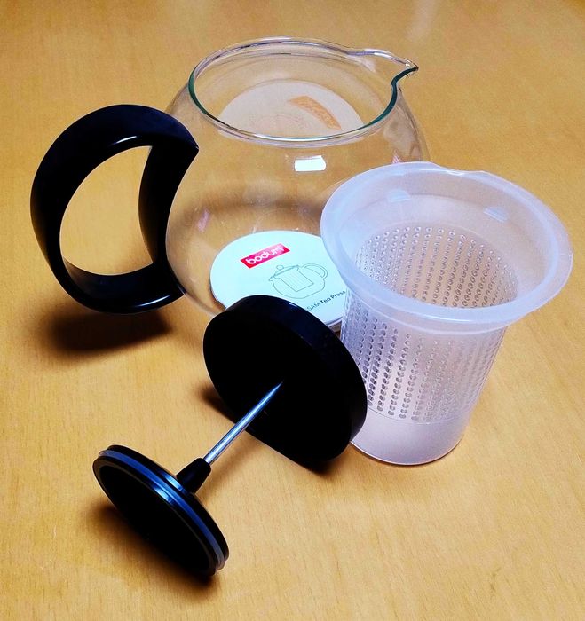 Dzbanek z zaparzaczem do herbaty Bodum Assam