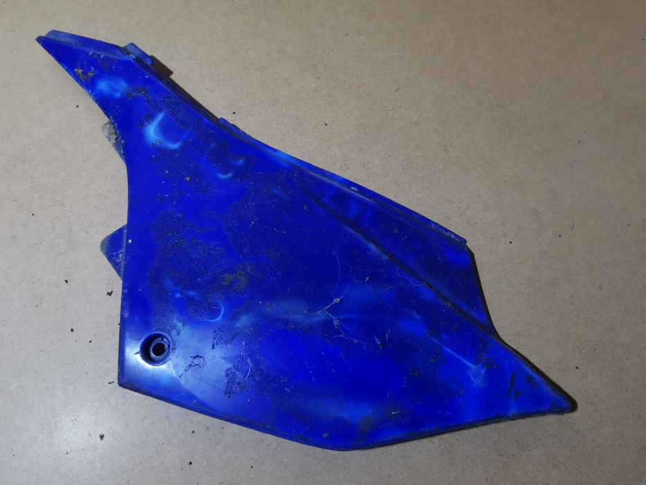 Yamaha yz 250 osłona owiewka tył wypełnienie lewe panel