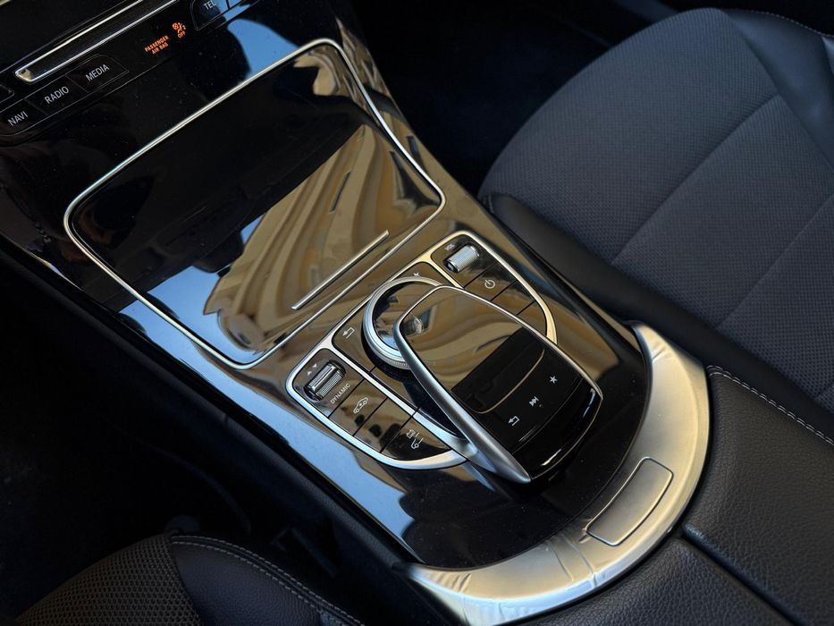 Mercedes c350e Híbrido Plug in Nacional