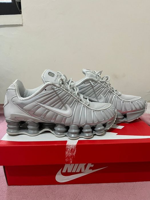 Nike Shox TL NOVO na caixa.