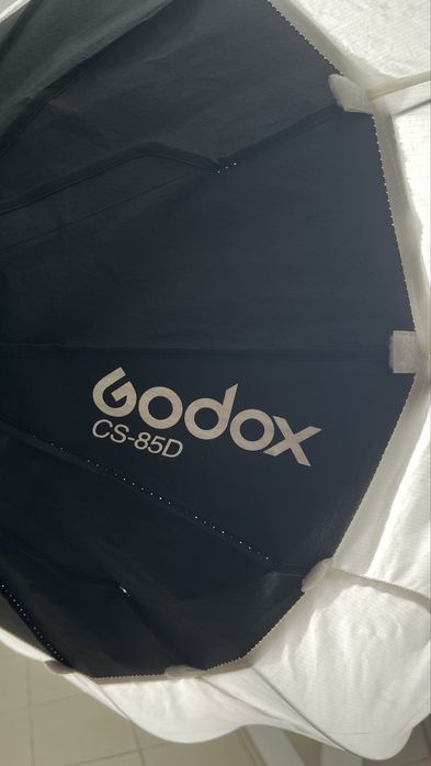 Продам софтбокс godox cs 85d