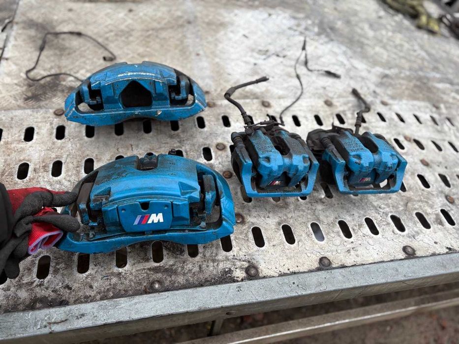 Zaciski hamulca BMW F10 F11 F01 535D 60/36 44/24 komplet SWAP