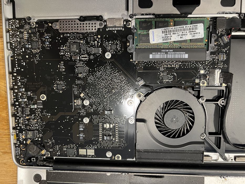 MacBook Pro 15” modelo A1286 para peças64170845787523124