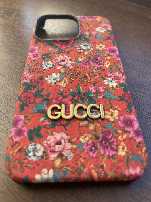Защитный чехол GUCCI для iPhone 15 Pro Max