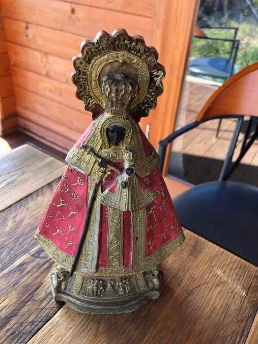 Santa de Guadalupe em Resina, excelente estado