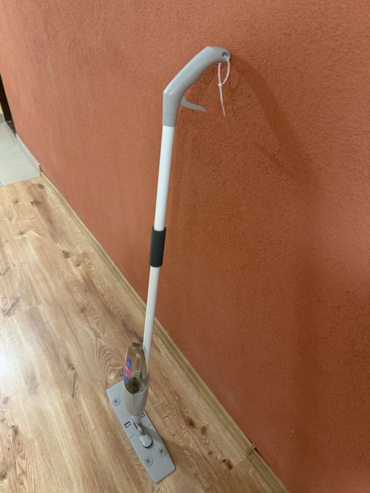 Nowy mop ze butela  na wode destylowana