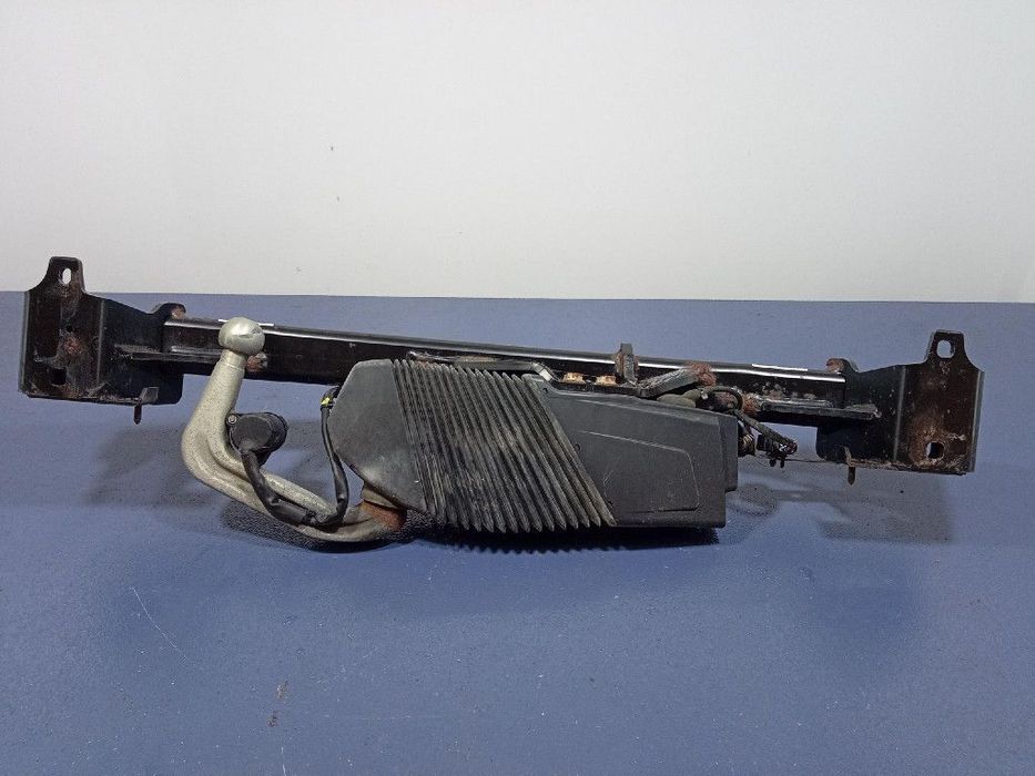 BMW 5 F10 F11 HAK DO PRZYCZEPY ELEKTRYCZNY 6795717