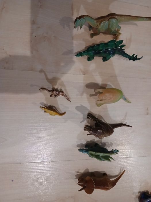 Figurki dinozaury
