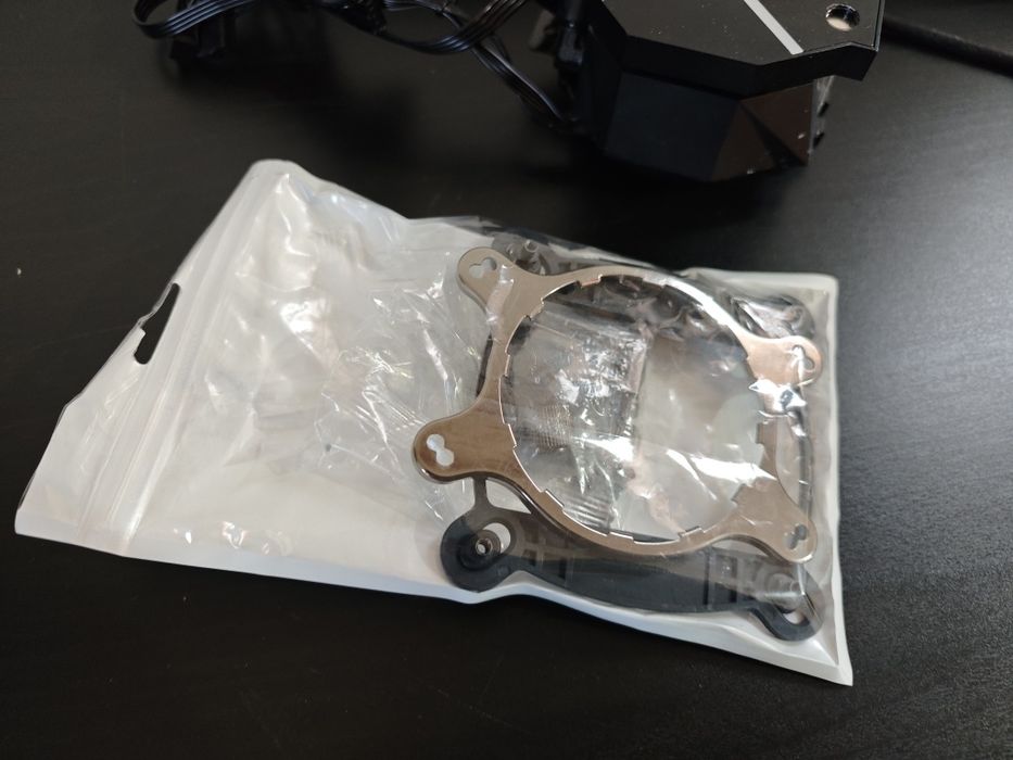 Watercooler ASUS ROG  Ryujin 360