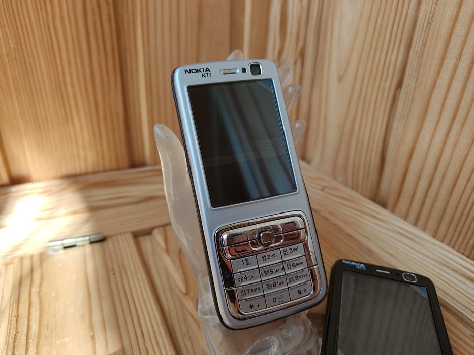 Nokia N73          .