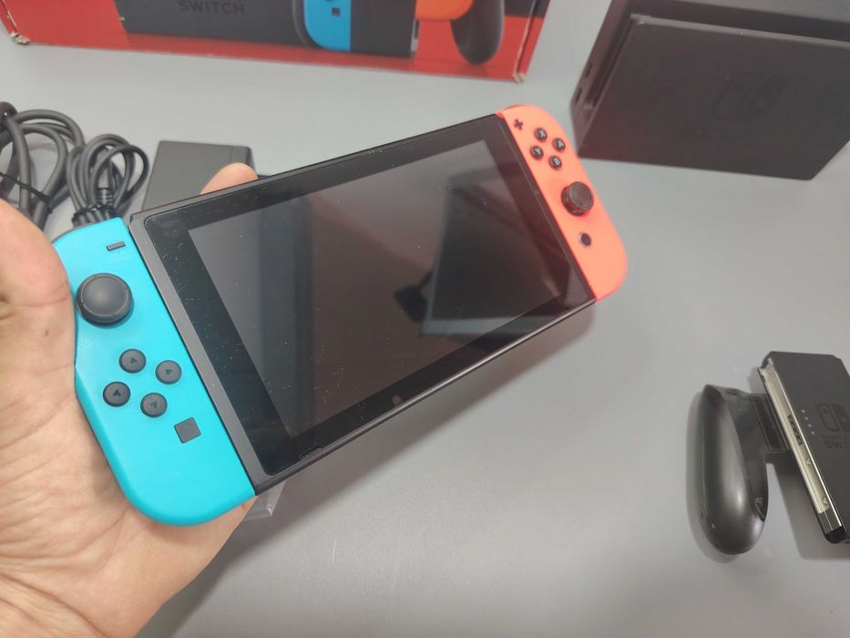 Nintendo Switch V1