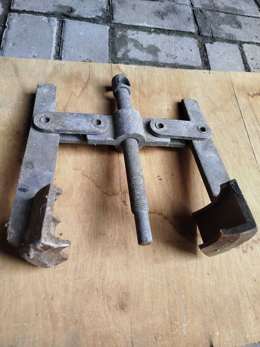 Съёмники шкивов подшипников разные