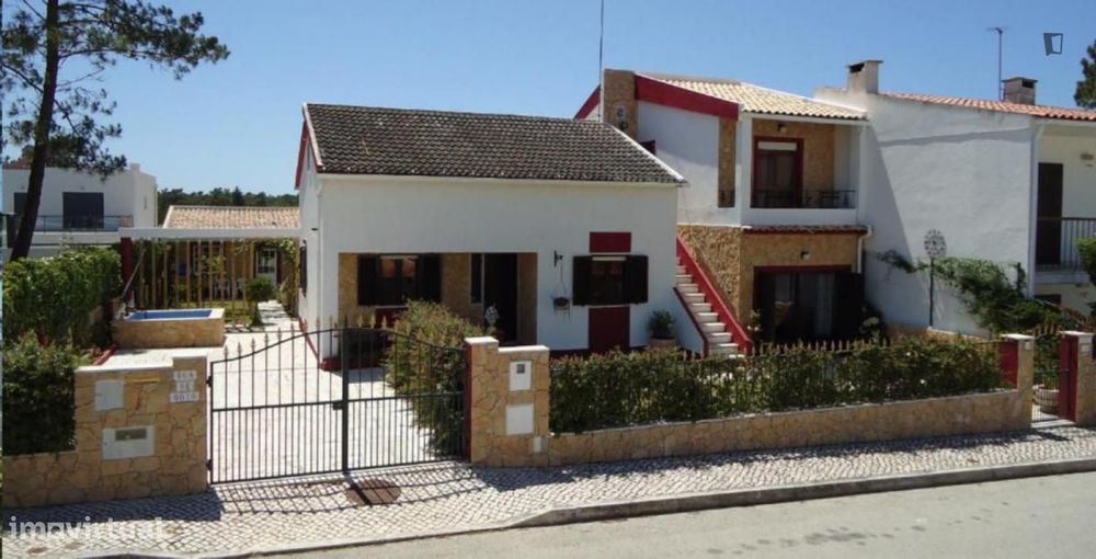 Casa com 3 quartos - localizado em Setubal