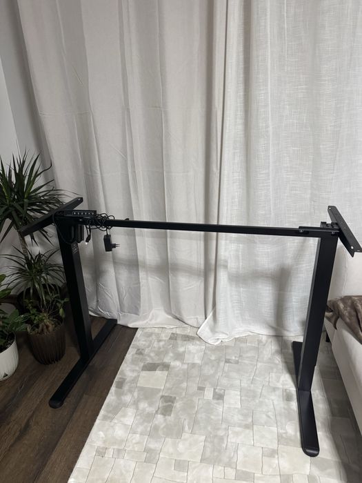 Stelaż elektryczny do biurka podnośnik