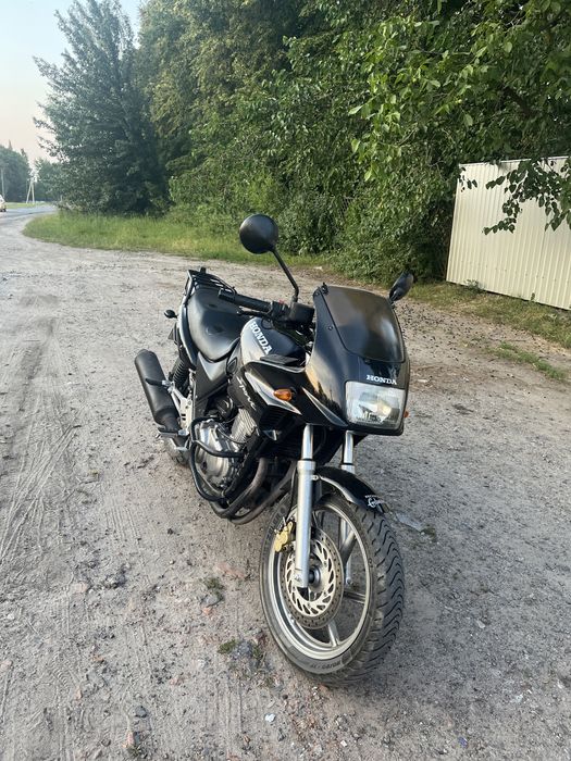 Продам легендарний мотоцикл сб500s