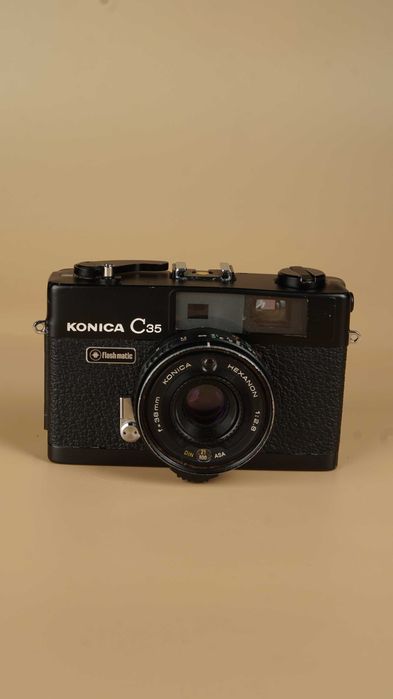 Aparat analogowy Konica C35 Flashmatic black