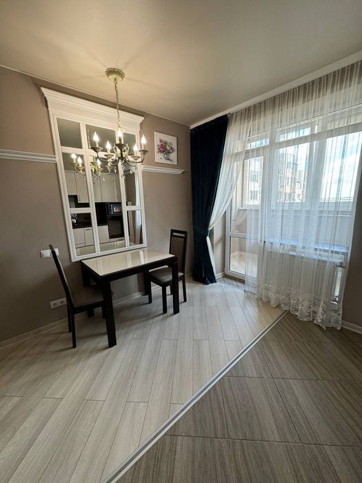 Иванова 20, г. Южный  сдам посуточно 1 ком. Квартиру