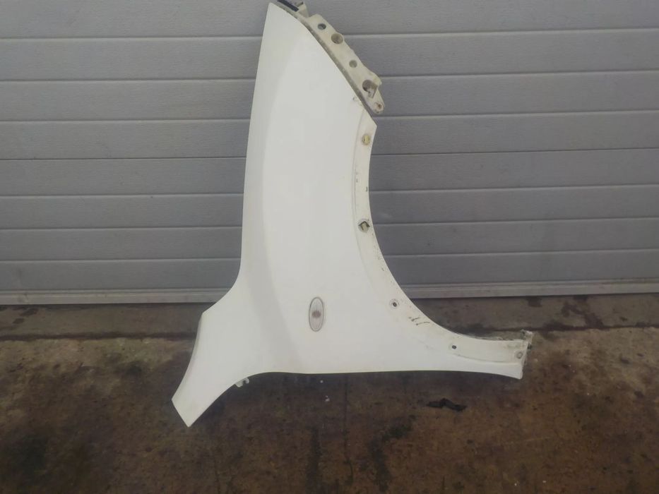 NISSAN JUKE BŁOTNIK PRAWY 326G