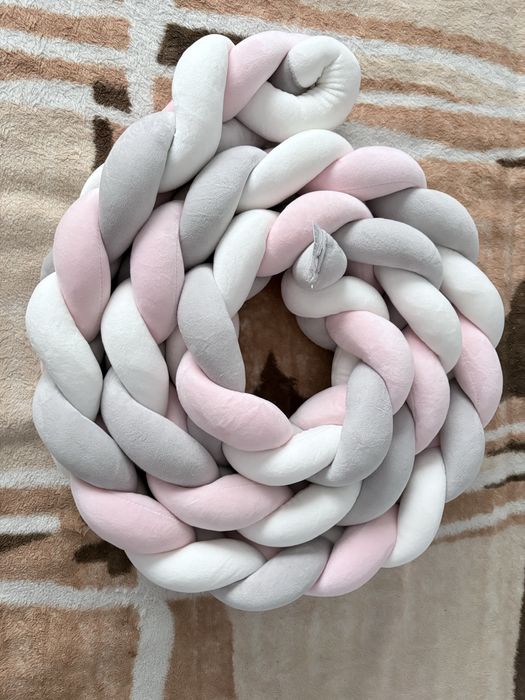 Warkocz do łóżeczka