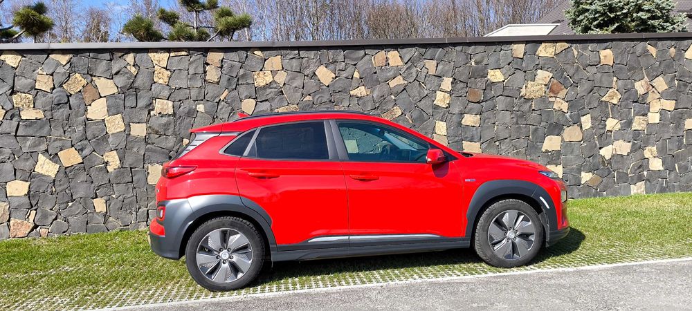 Hyundai kona 64kw.20р. Хюндай Кона шкіра, підігріви ТОП, на номерах!!
