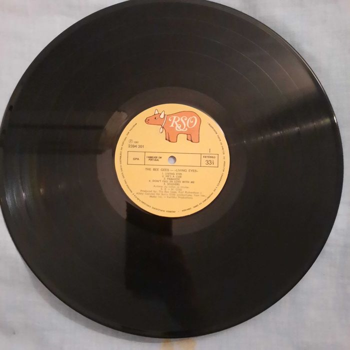 'Bee Gees  - Living Eyes' Disco Vinil