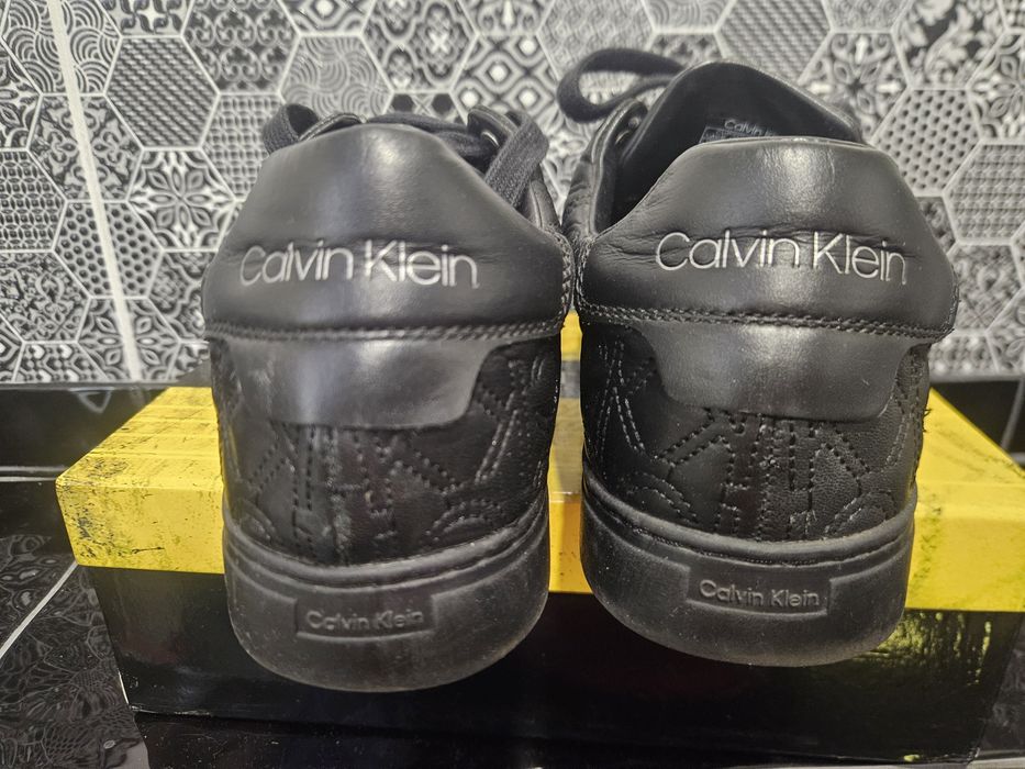 Кеди  кросівки Calvin klein 39 шкіряні чорні