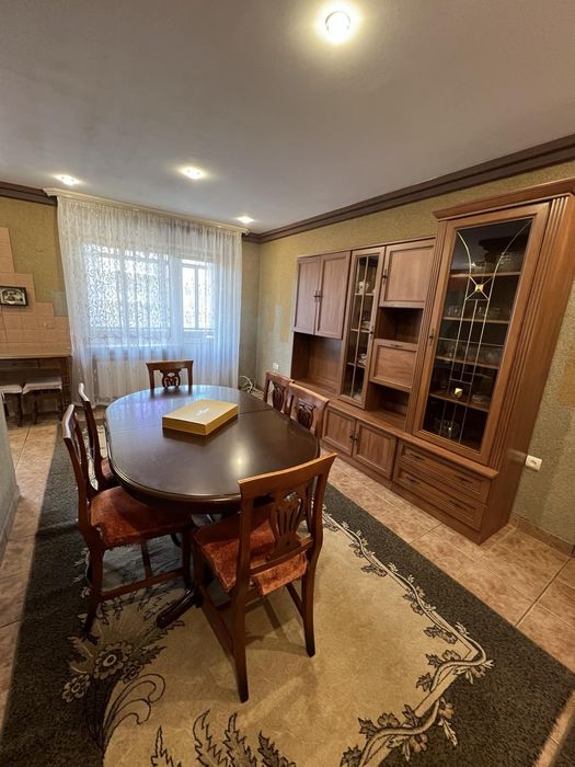 Оренда 3кімнатної квартири Пасічна