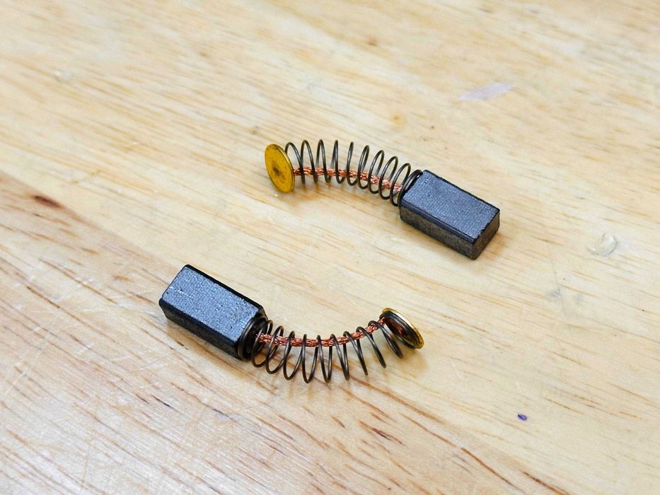 Ремкомплект на Заклепочник Time-proof ТАС700 | Щетки, Губки, Пружини