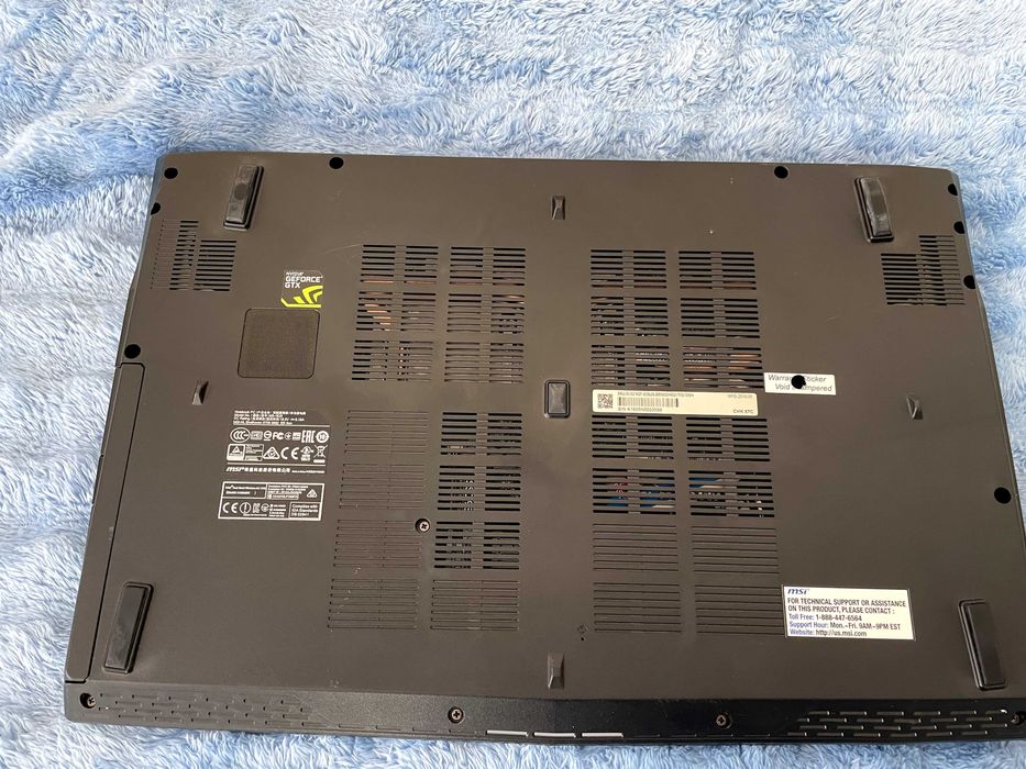 Ігровий ноутбук MSI GL62