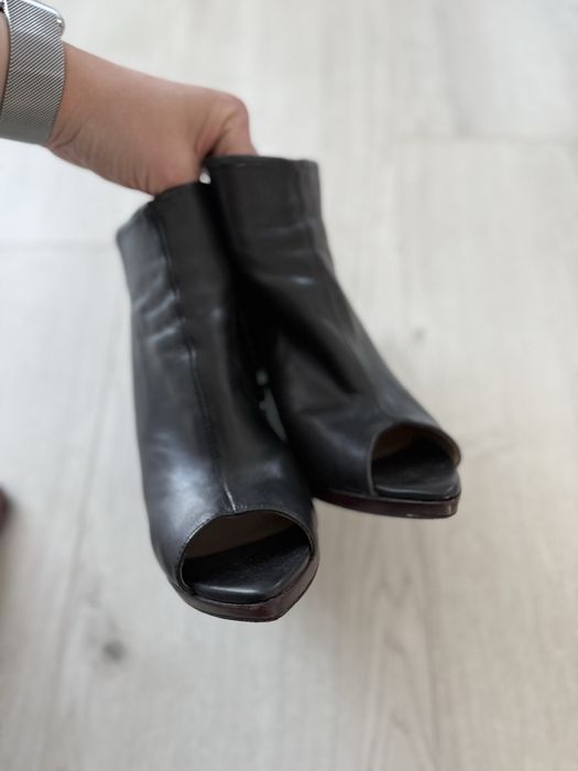 Шкіряні літні ботільйони zara