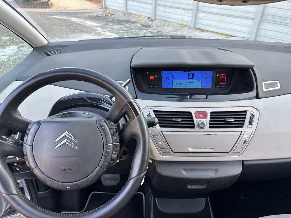 Citroën C4 Grand Picasso — fotografia 7