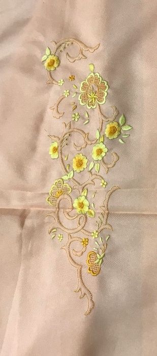 Ткань, ручная вышивка Вьетнам