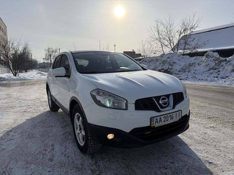 Nissan Qashqai 2011 року 2.0 Бензин Автомат