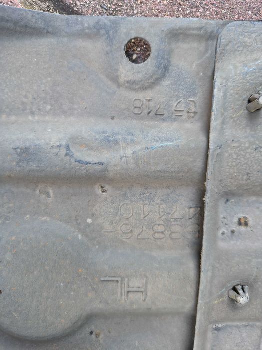 Nadkole Przednie Prawe TOYOTA PRIUS IV 16-18 ORYGINAŁ
