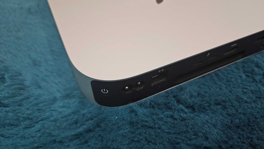 Mac Mini M2 da Apple 8Gb 256Gb SSD, impecável, como novo
