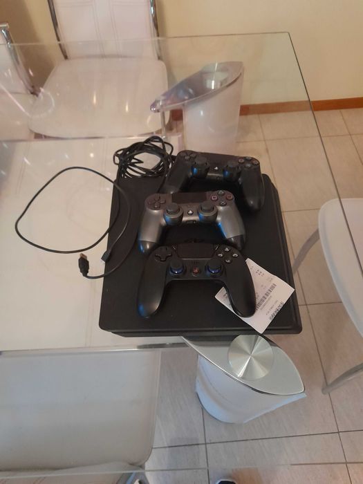 ps4 1tb como nova jogos vendidos a parte