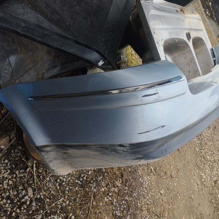 Volkswagen Passat B5 fl kombi zderzak tył oryginał z czujnikami LB5S