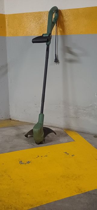 Aparador elétrico BOSCH EASYGRASSCUT 23 280W