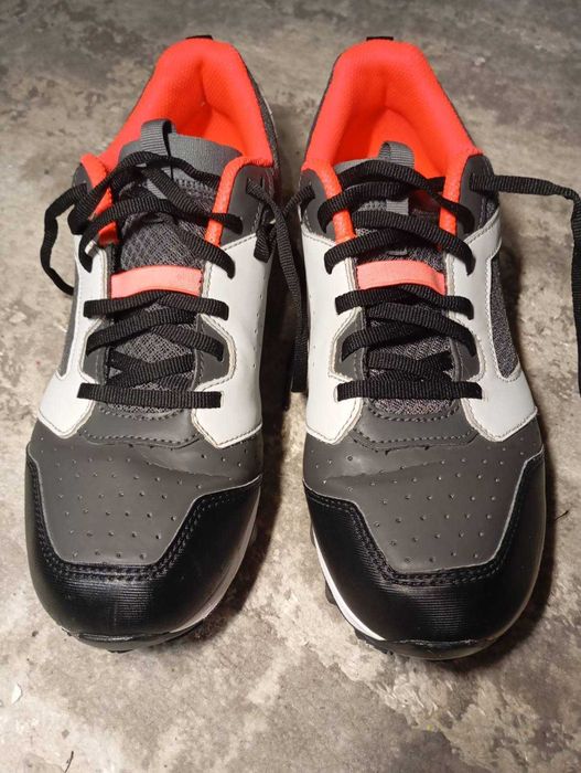 Кросівки Decathlon Rockrider 41р 26,5см