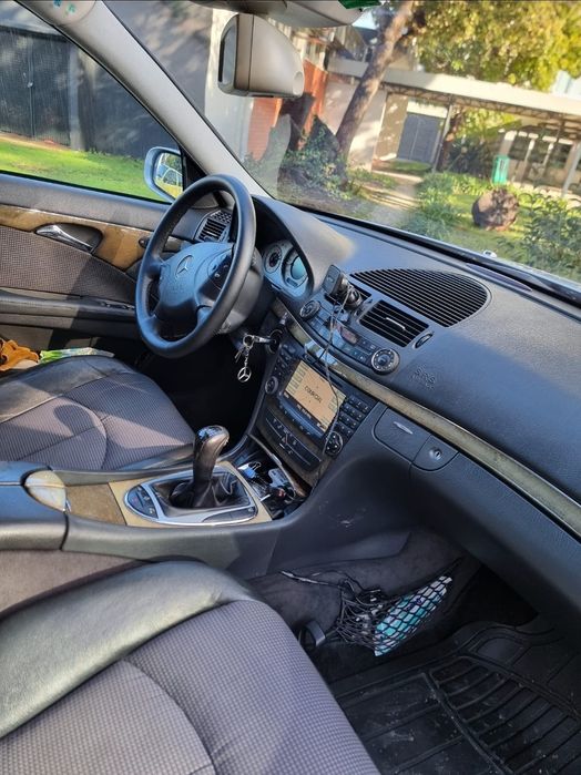 Mercedes E220 ano 2002