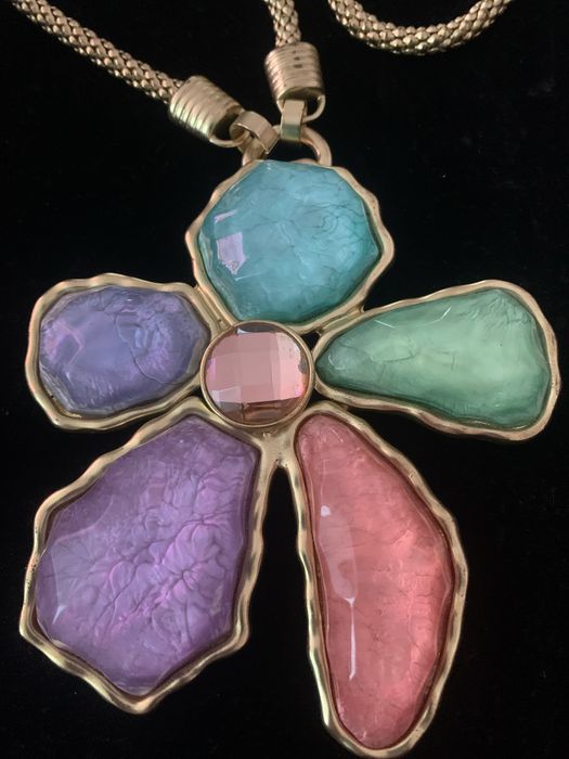 Lindo pendente multicolor