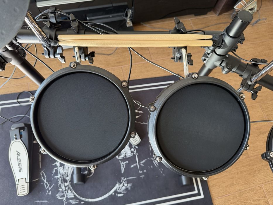 Bateria Eletrónica com 7 peças Alessis