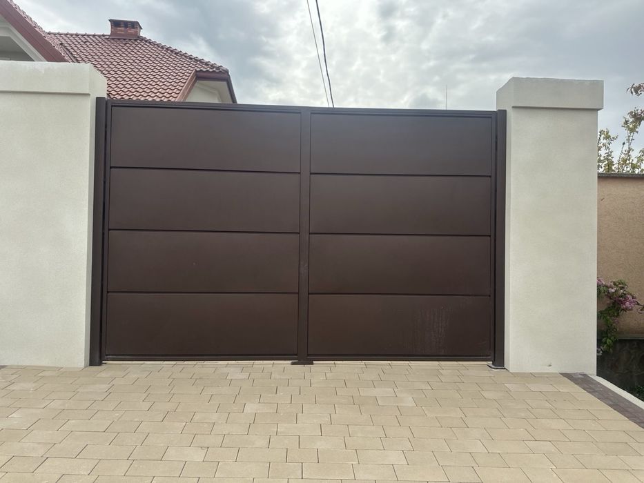 Металеві ворота нові в упаковці з каліткою