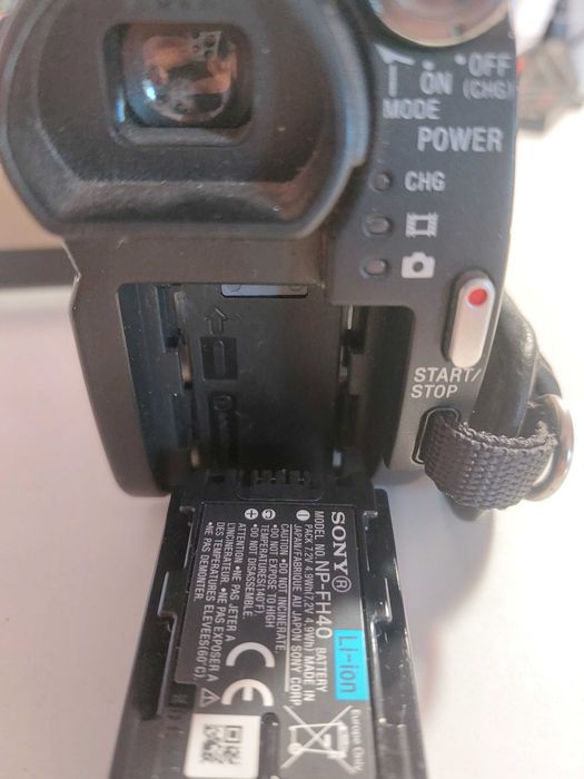 Видеокамера Sony DCR-DVD610E