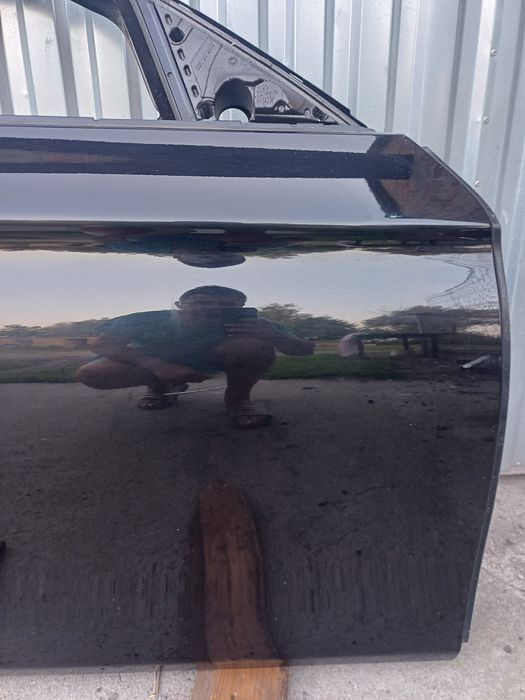 Drzwi prawy przód i tył BMW F10 kolor 668