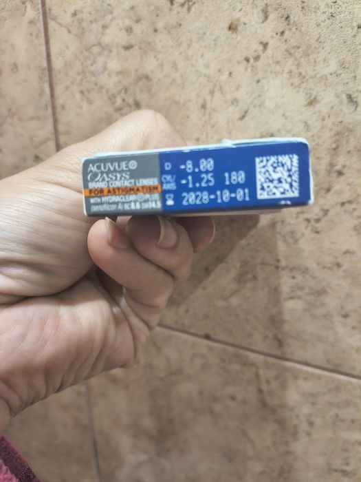 Soczewki kontaktowe astigmatism -8